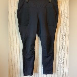 WOMEN'S FORCE FITTED MIDWEIGHT UTILITY LEGGING